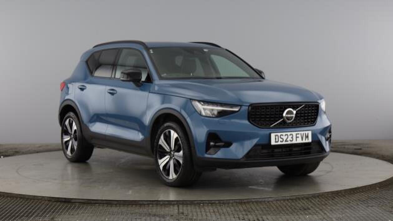 2023 Volvo XC40