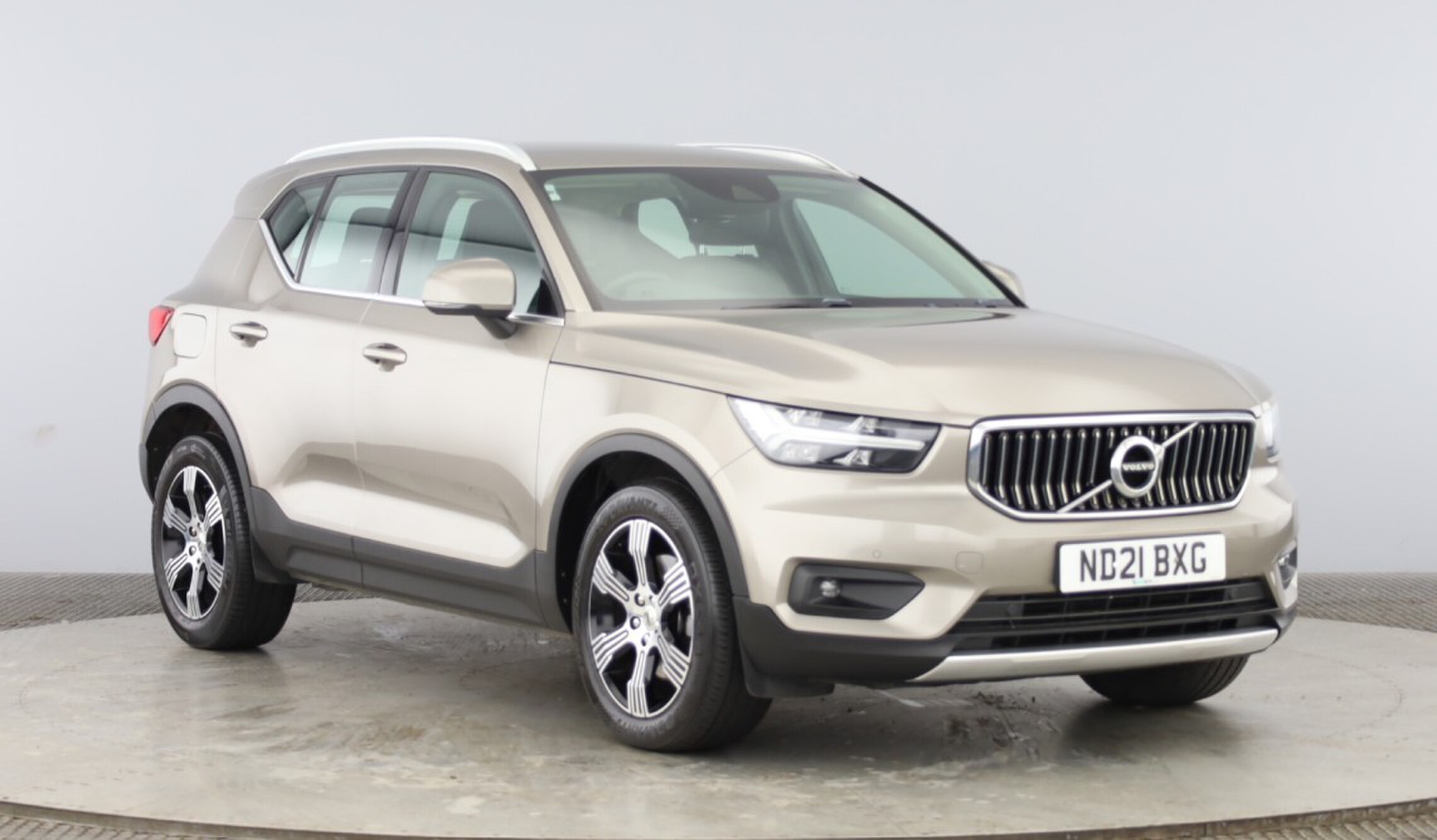 2021 Volvo XC40