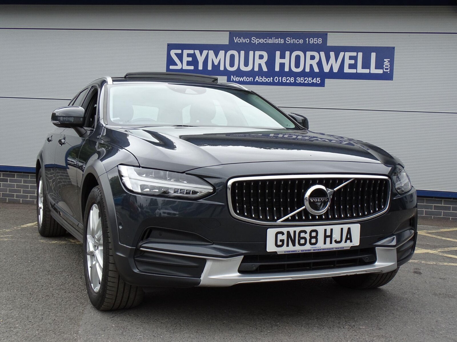 2018 Volvo V90