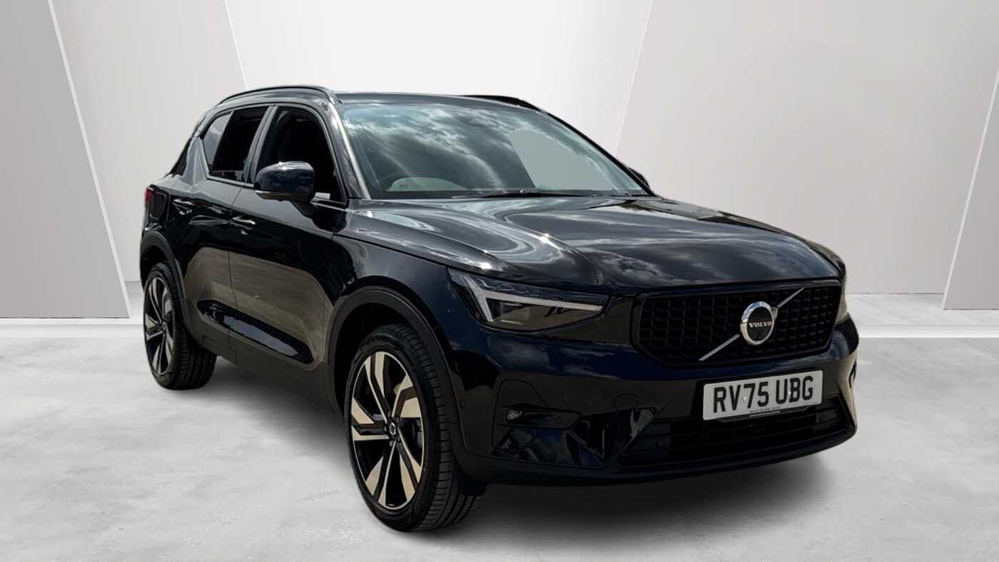 2025 Volvo XC40