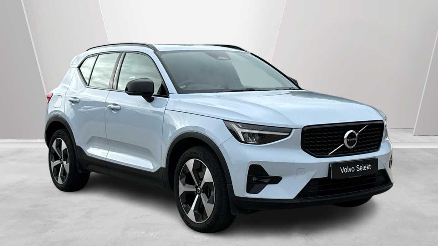 2024 Volvo XC40