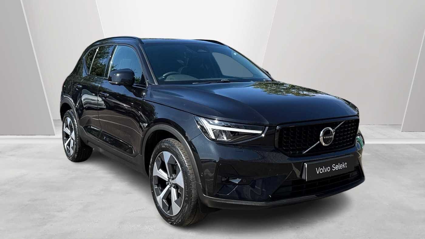 2023 Volvo XC40