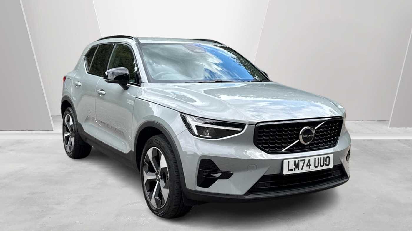 2024 Volvo XC40
