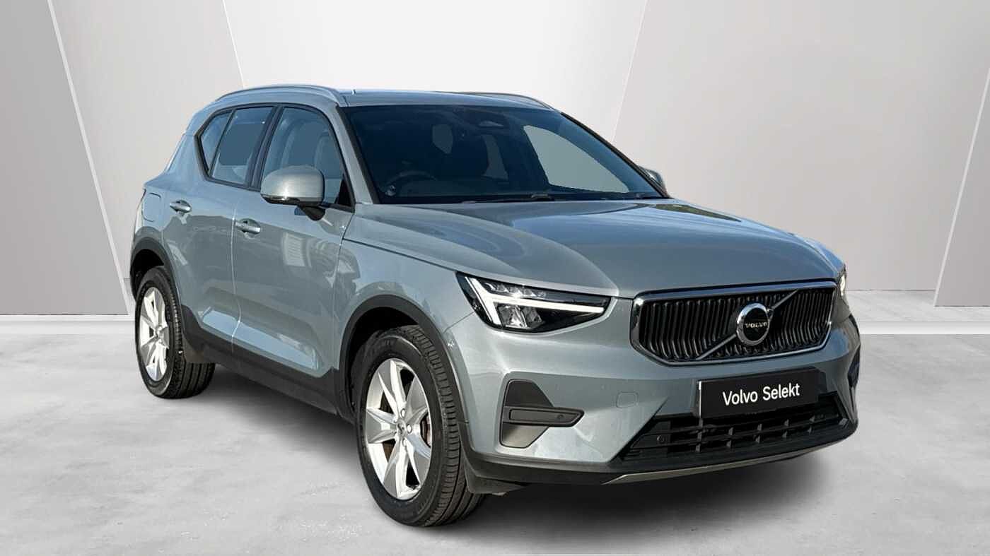 2023 Volvo XC40
