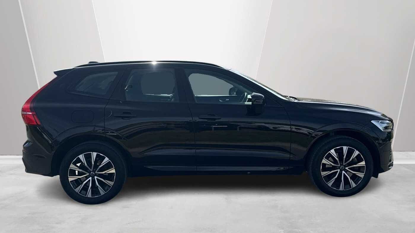 2022 VOLVO XC60