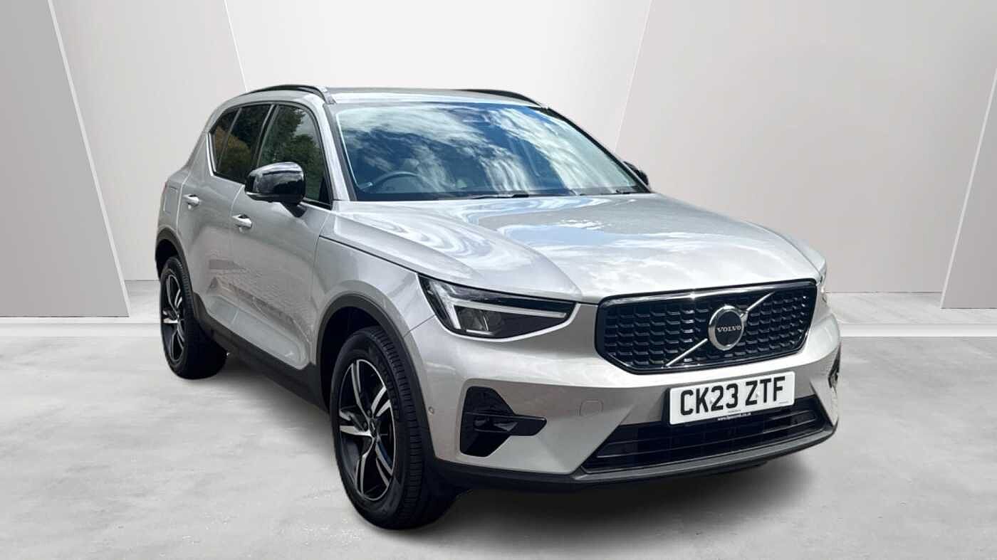 2023 Volvo XC40