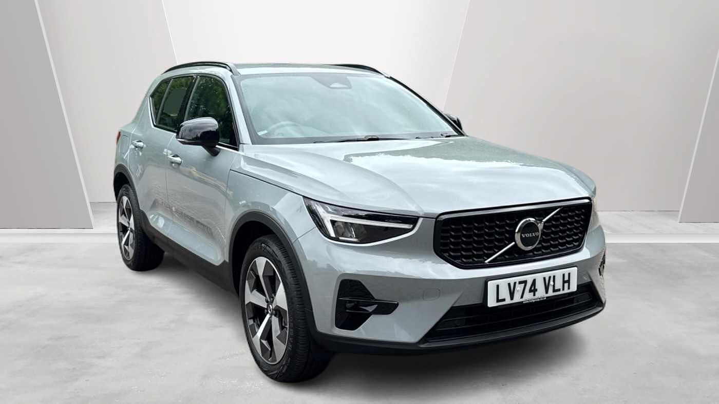 2024 Volvo XC40