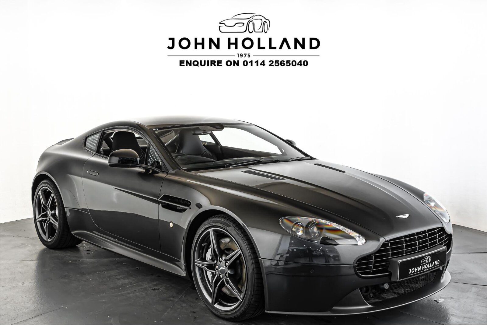Aston Martin Vantage 2016