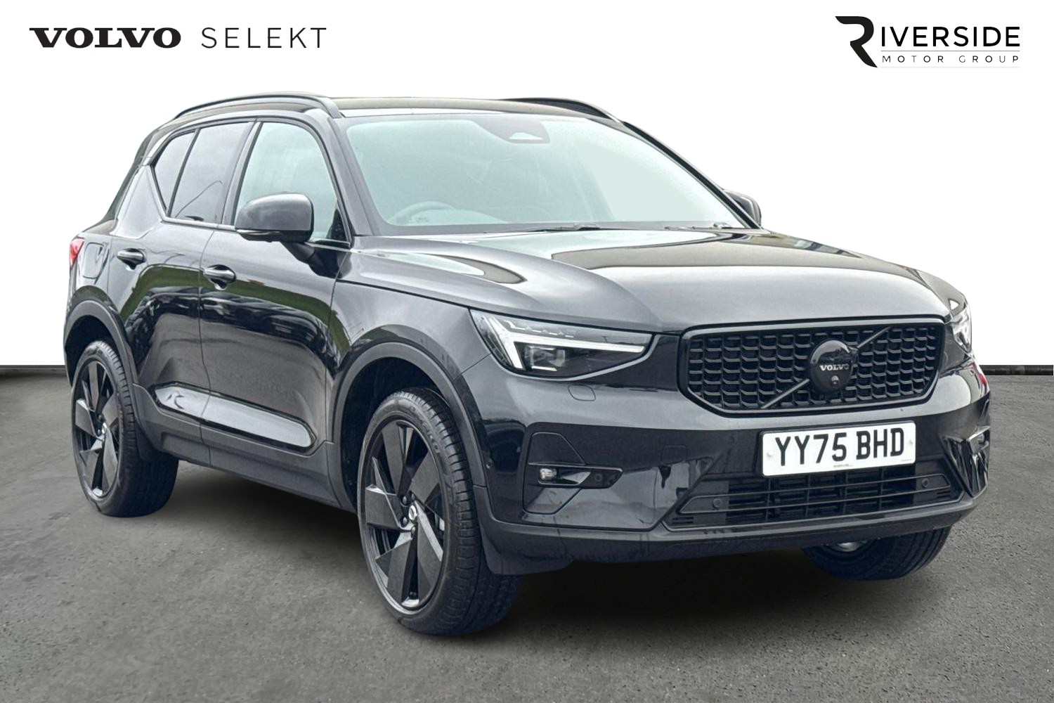 2025 Volvo XC40