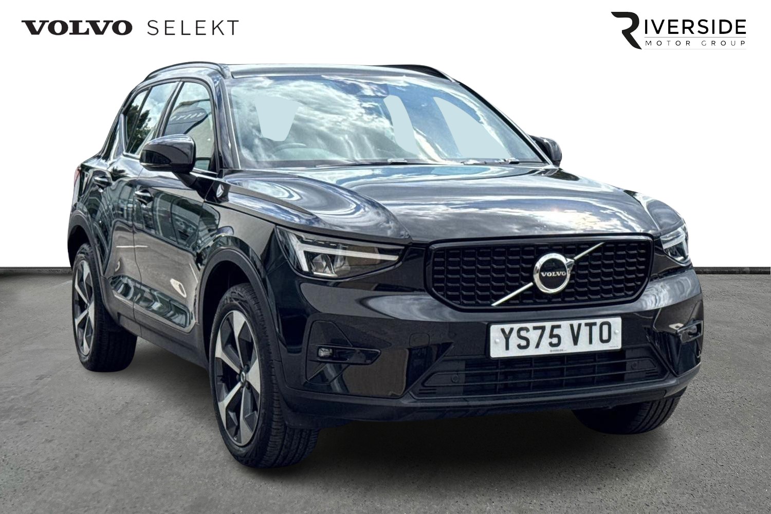 2025 Volvo XC40