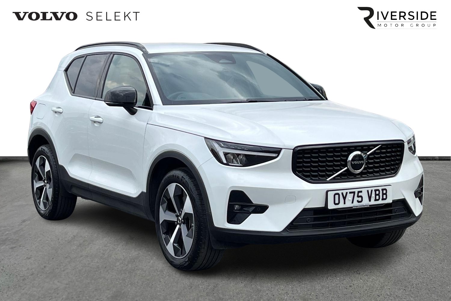 2025 Volvo XC40
