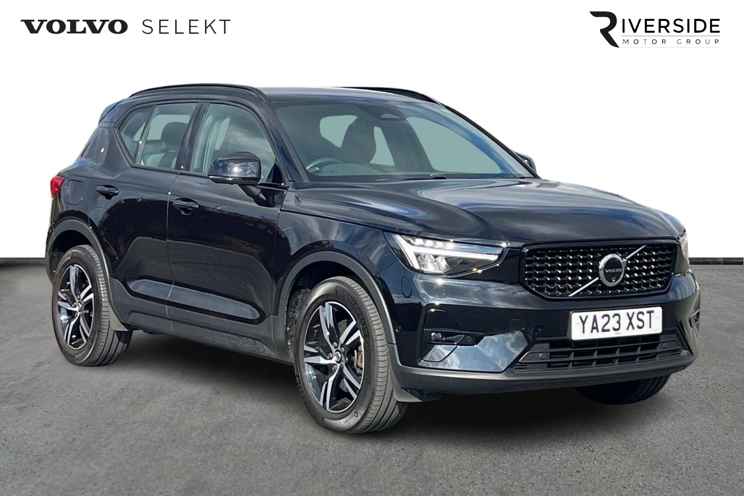 2023 Volvo XC40