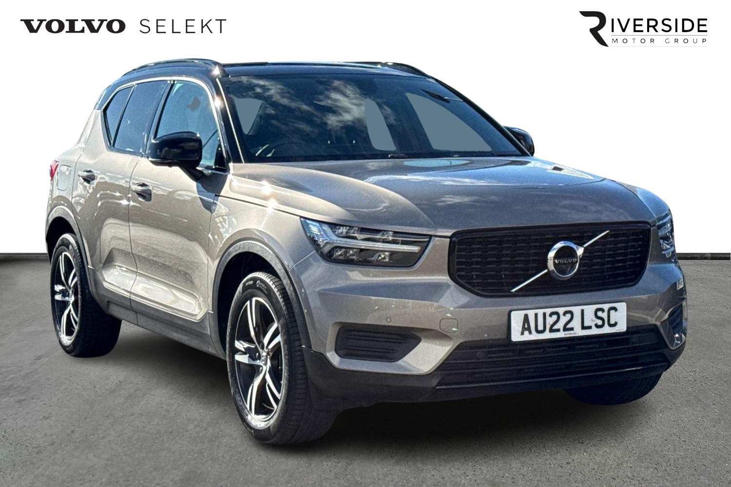 2022 Volvo XC40