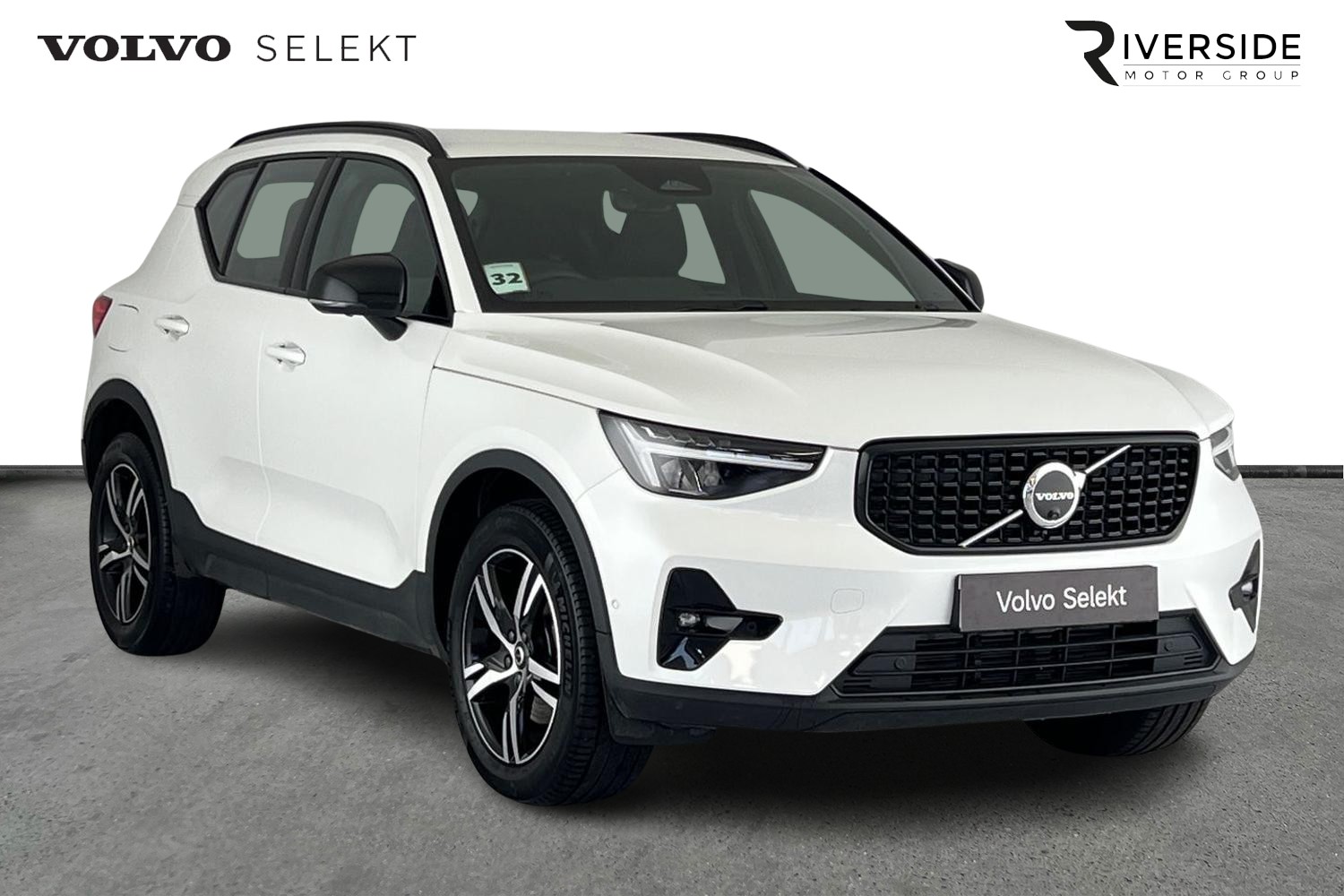 2023 Volvo XC40