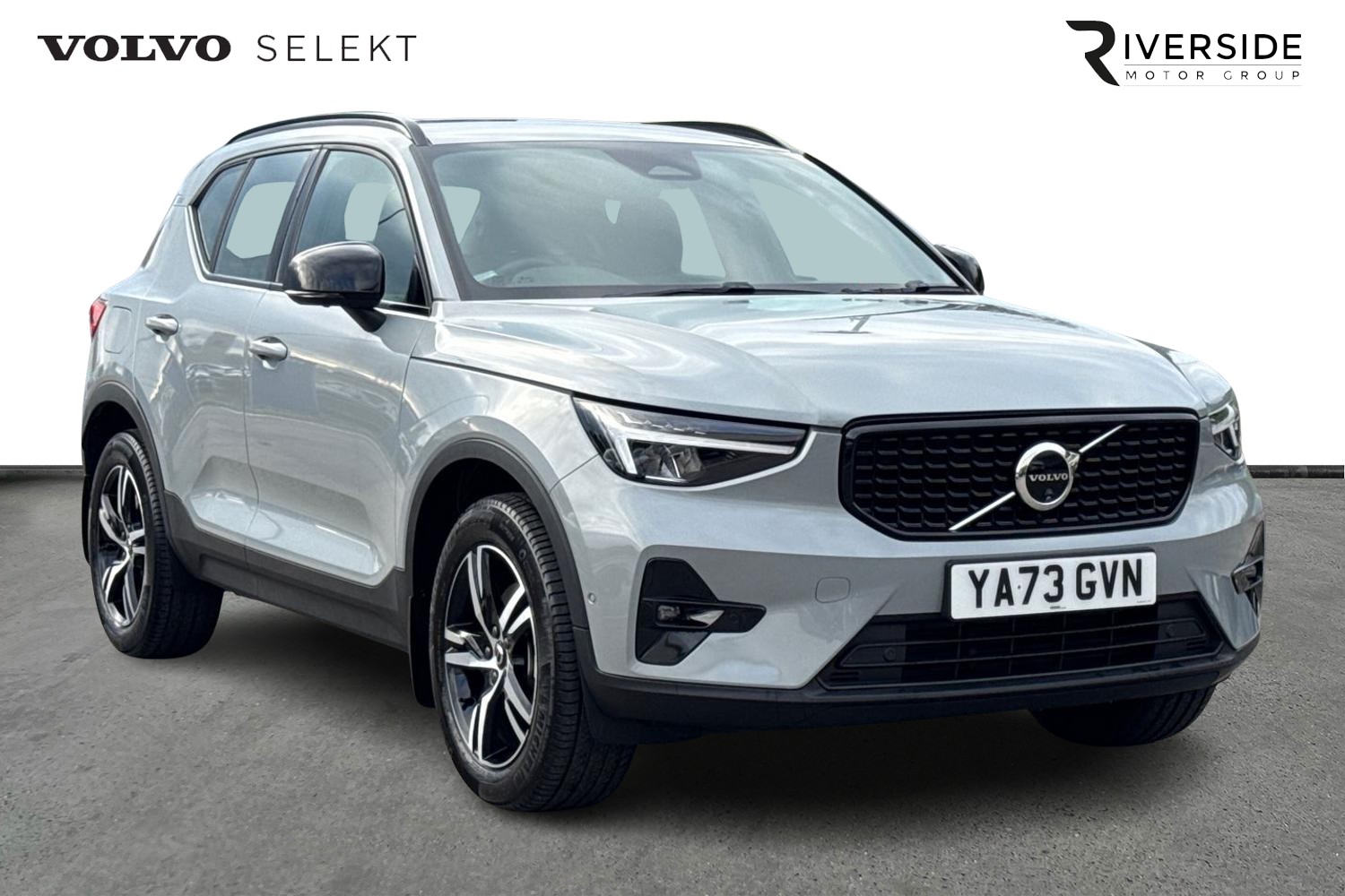 2023 Volvo XC40