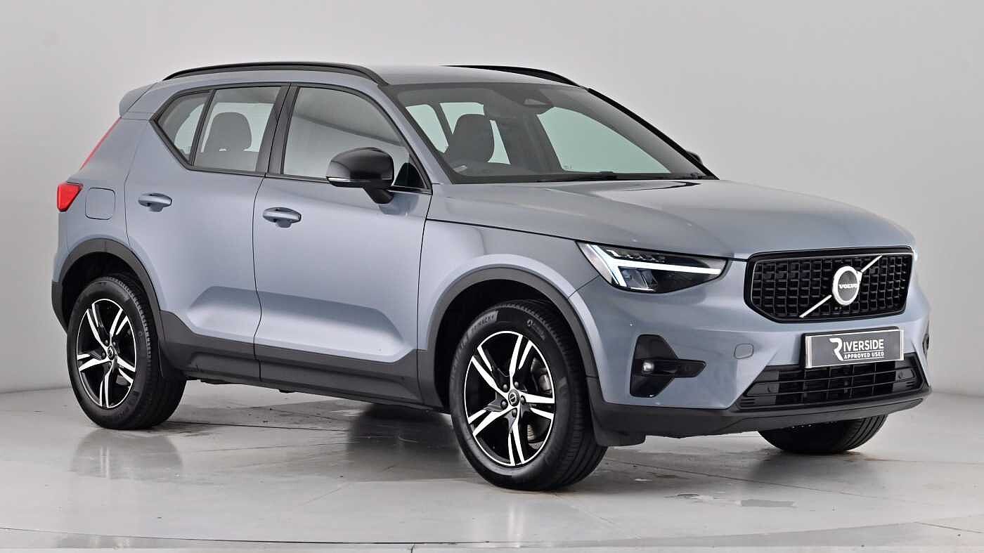 2022 Volvo XC40