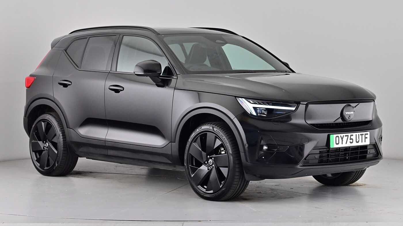2025 Volvo EX40