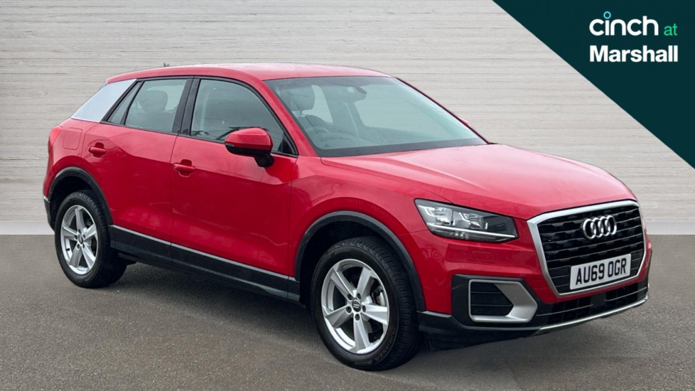 AUDI Q2