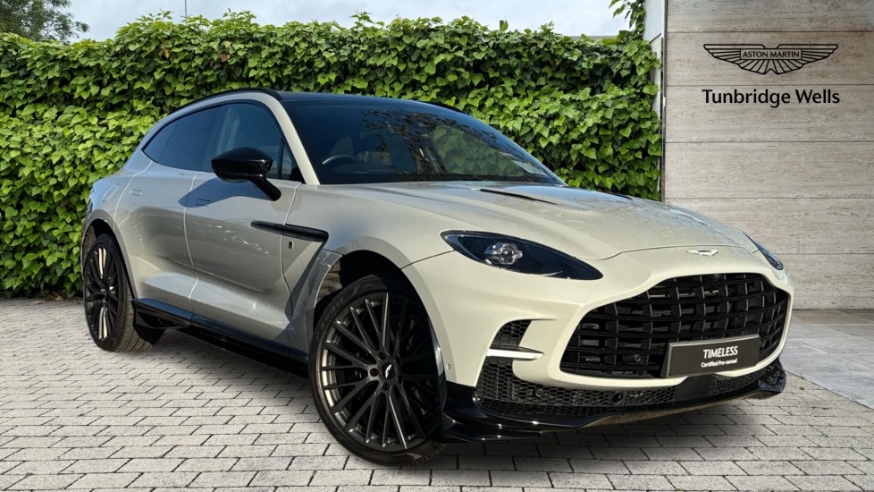 ASTON MARTIN DBX