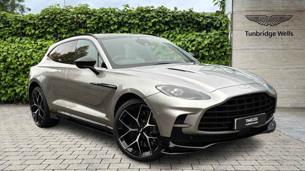 ASTON MARTIN DBX