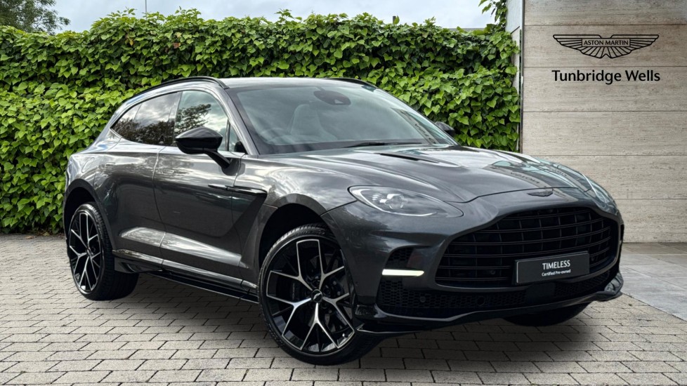 ASTON MARTIN DBX