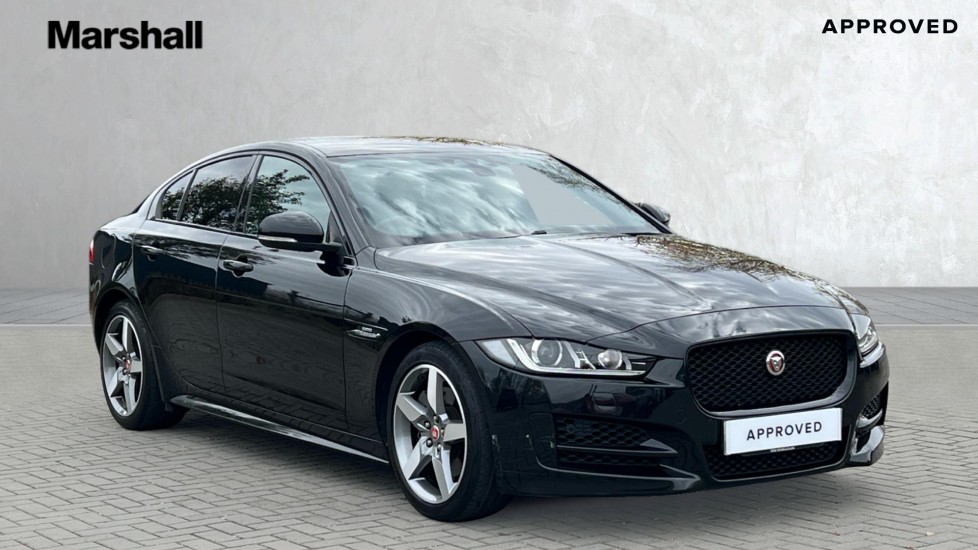 JAGUAR XE