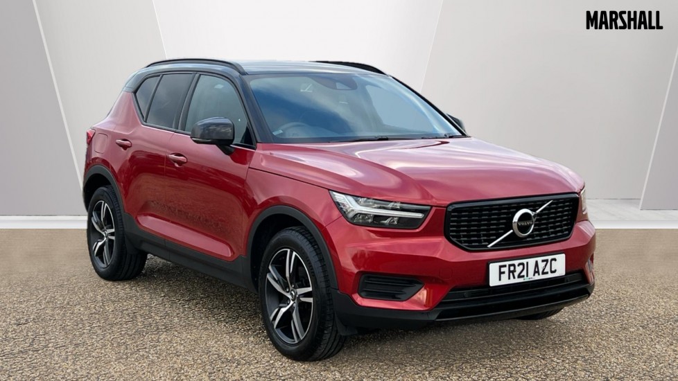 VOLVO XC40