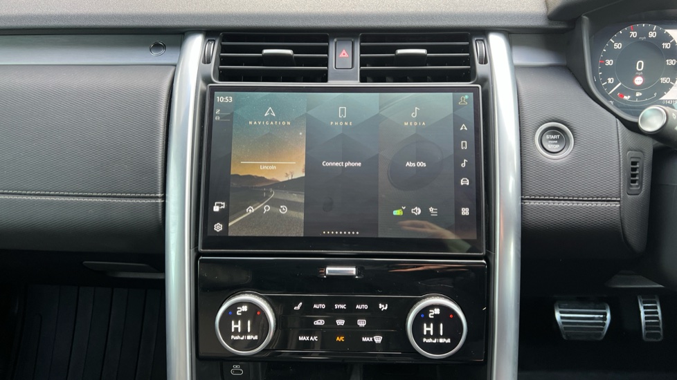 2024 Land Rover Discovery thumbnail 14