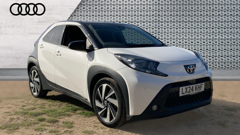 TOYOTA AYGO X