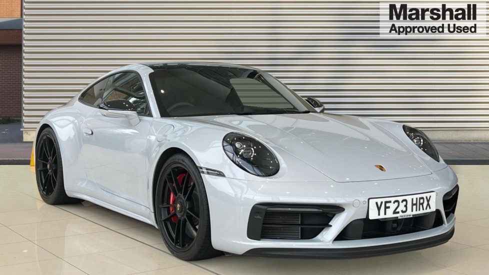 PORSCHE 911