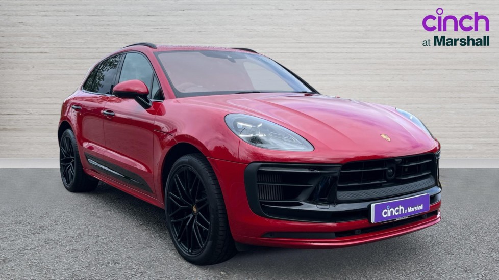 PORSCHE MACAN