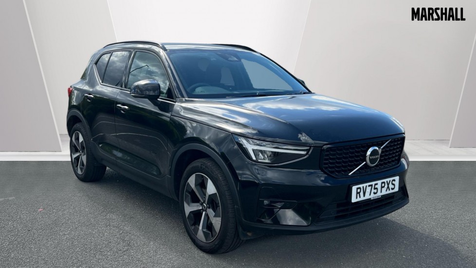2025 Volvo XC40