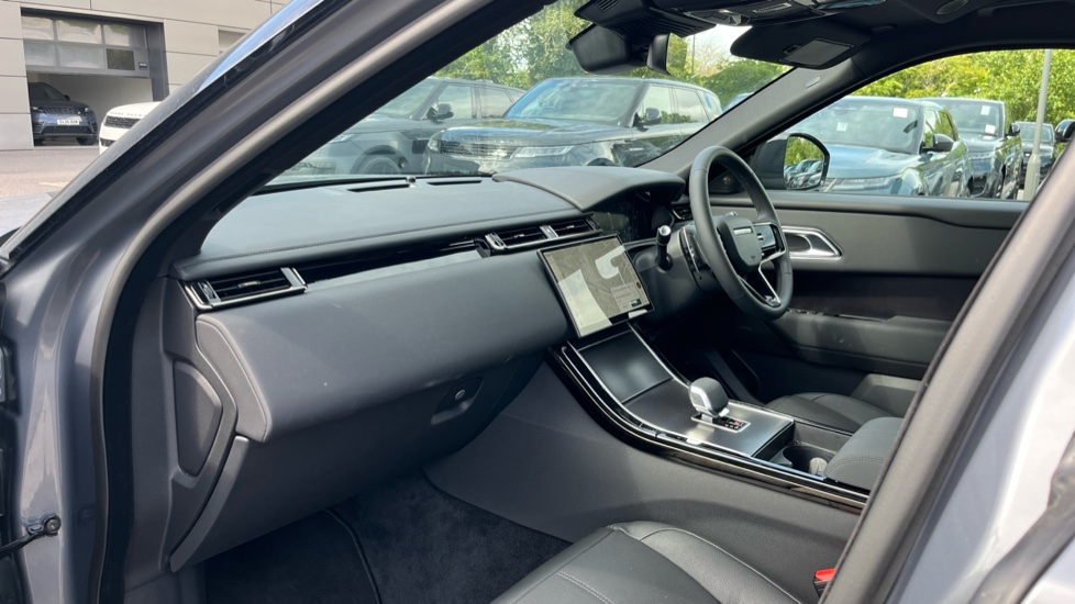 2026 Land Rover Range Rover Velar thumbnail 24