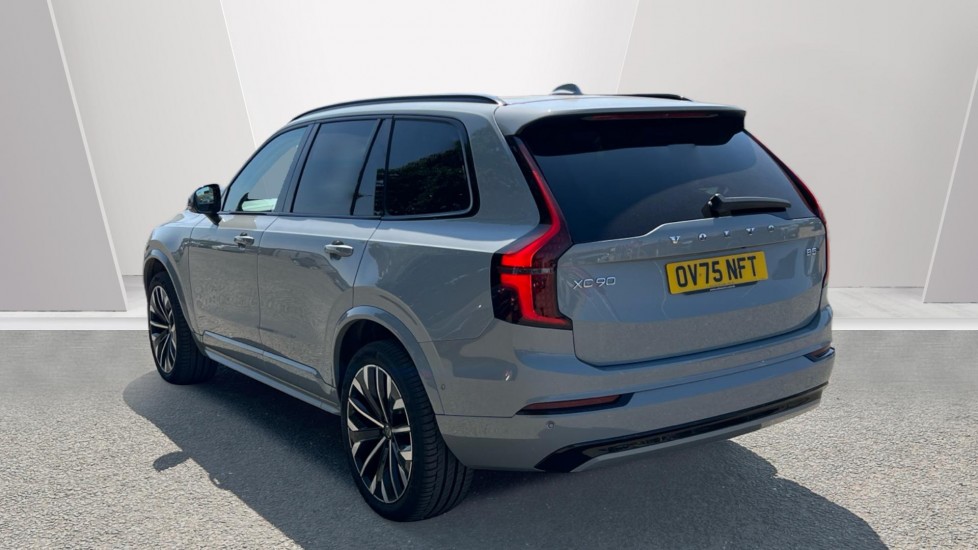 2025 Volvo XC90 thumbnail 15