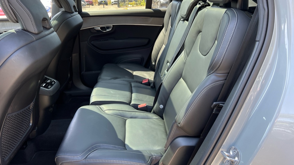 2025 Volvo XC90 thumbnail 20