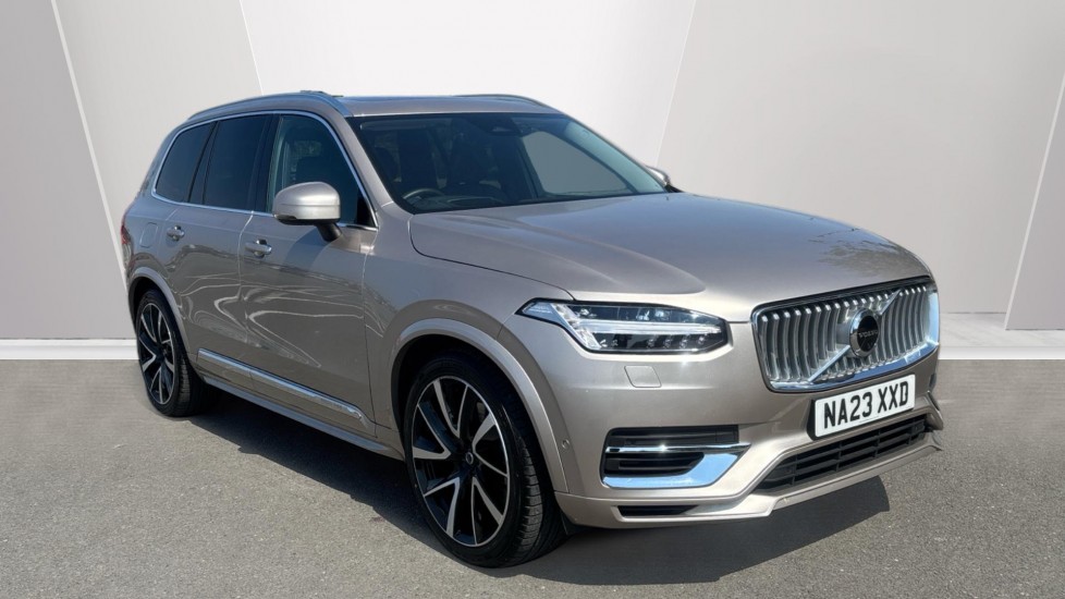 2023 VOLVO XC90