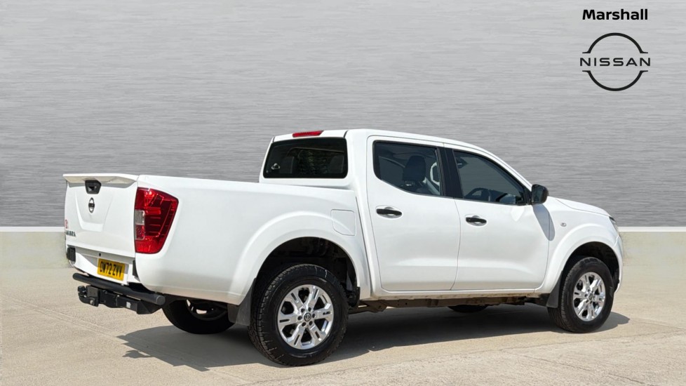2023 Nissan Navara thumbnail 11