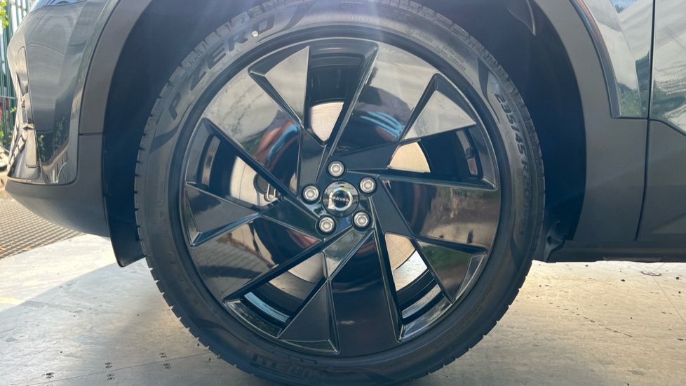 2026 Volvo Ex40 thumbnail 23