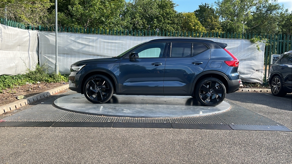 2026 Volvo Ex40 thumbnail 16