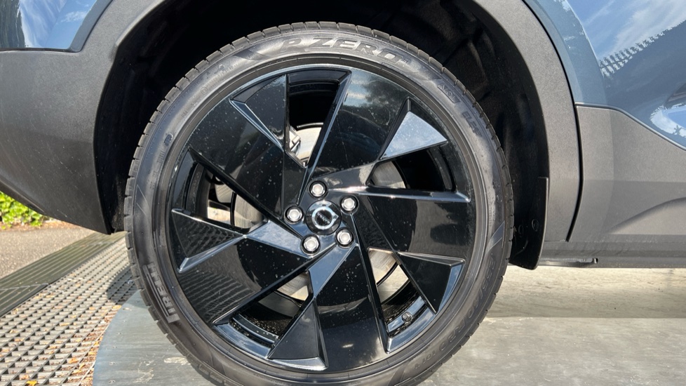 2026 Volvo Ex40 thumbnail 21