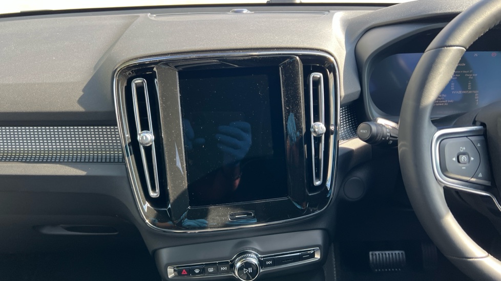 2026 Volvo Ex40 thumbnail 12