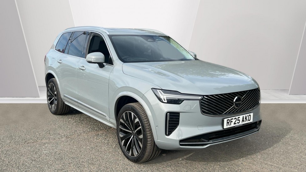 2025 VOLVO XC90