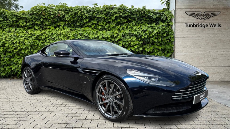 ASTON MARTIN DB11