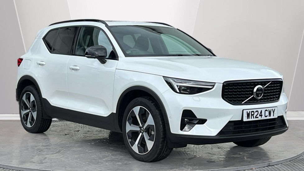 2024 Volvo XC40