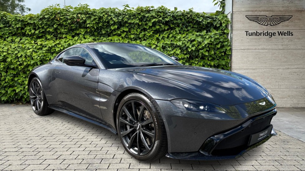 ASTON MARTIN VANTAGE