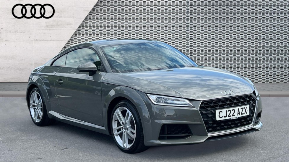 AUDI TT