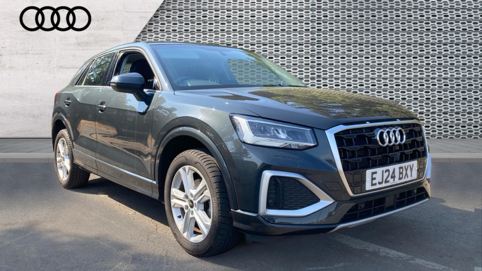 AUDI Q2