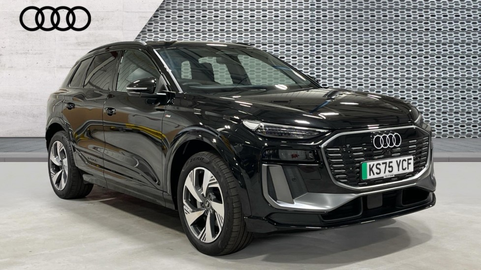 AUDI Q6