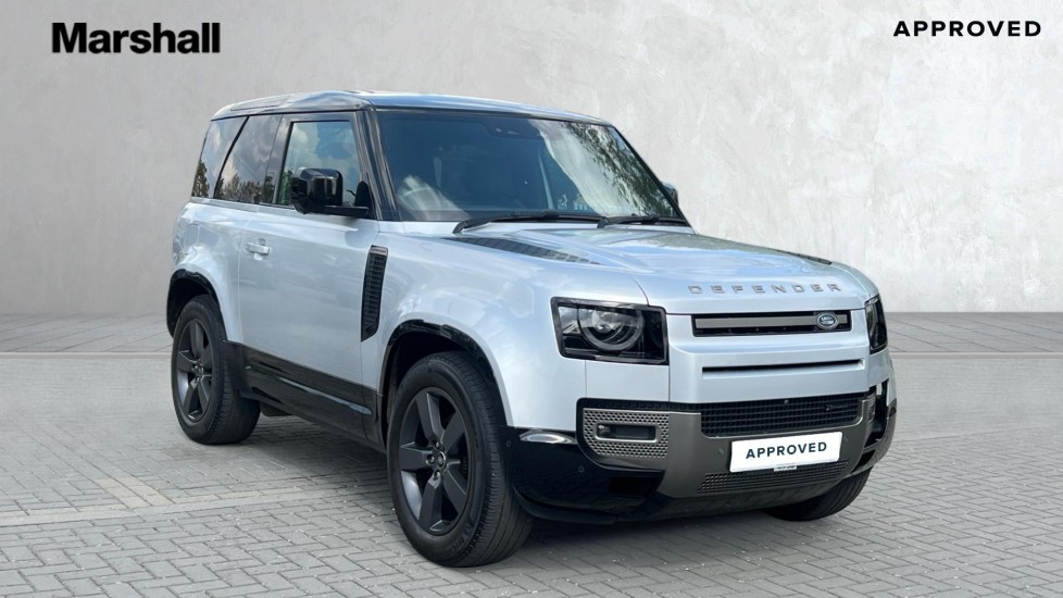 LAND ROVER DEFENDER