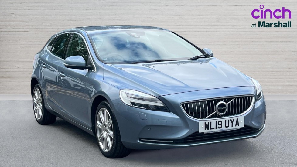 VOLVO V40